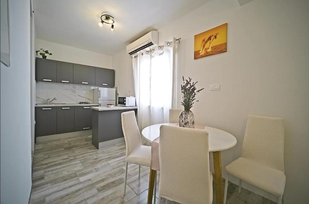 Apartment Vita Постира Экстерьер фото